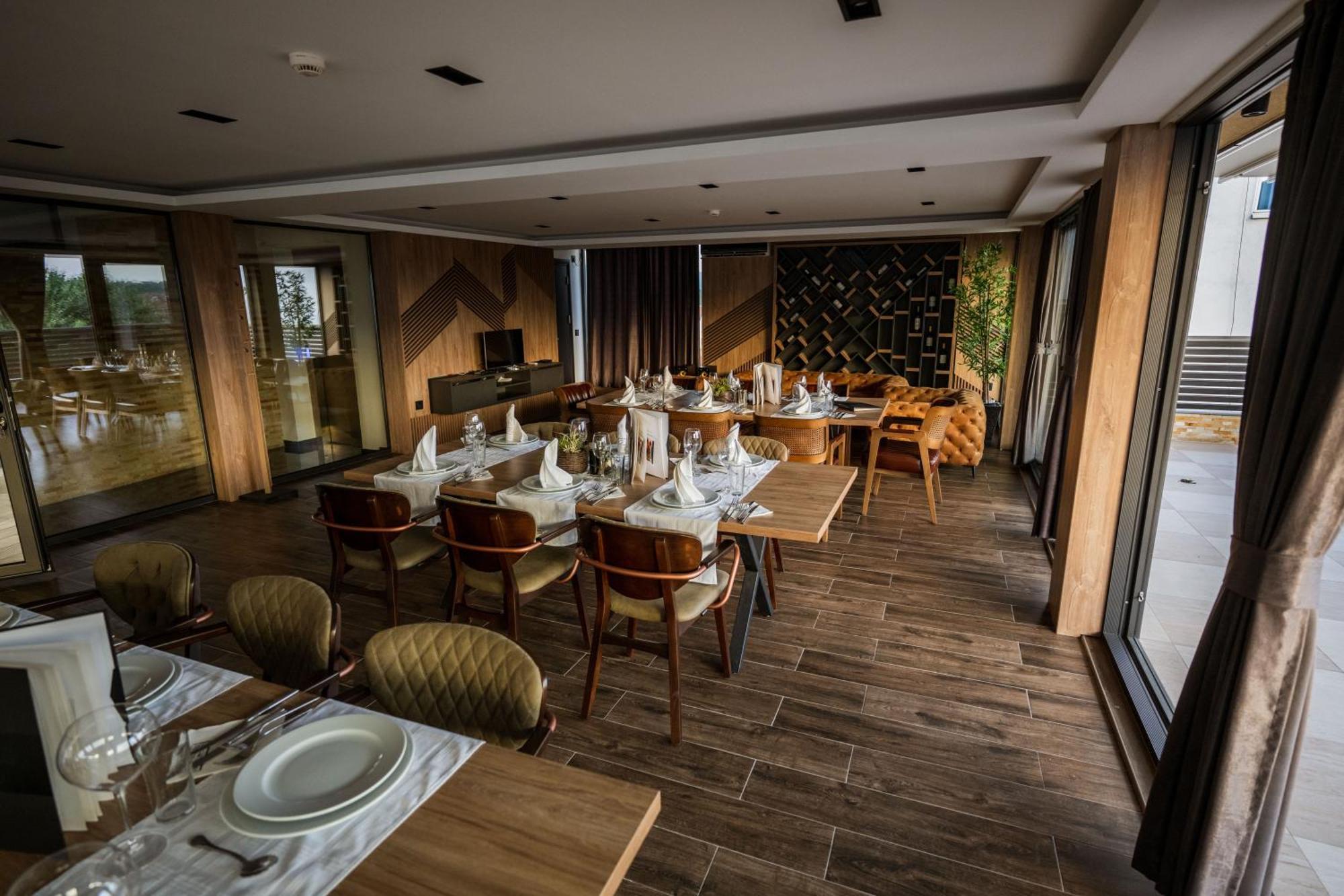Hotel & Restaurant Ponte Bianco Βράνιε Εξωτερικό φωτογραφία
