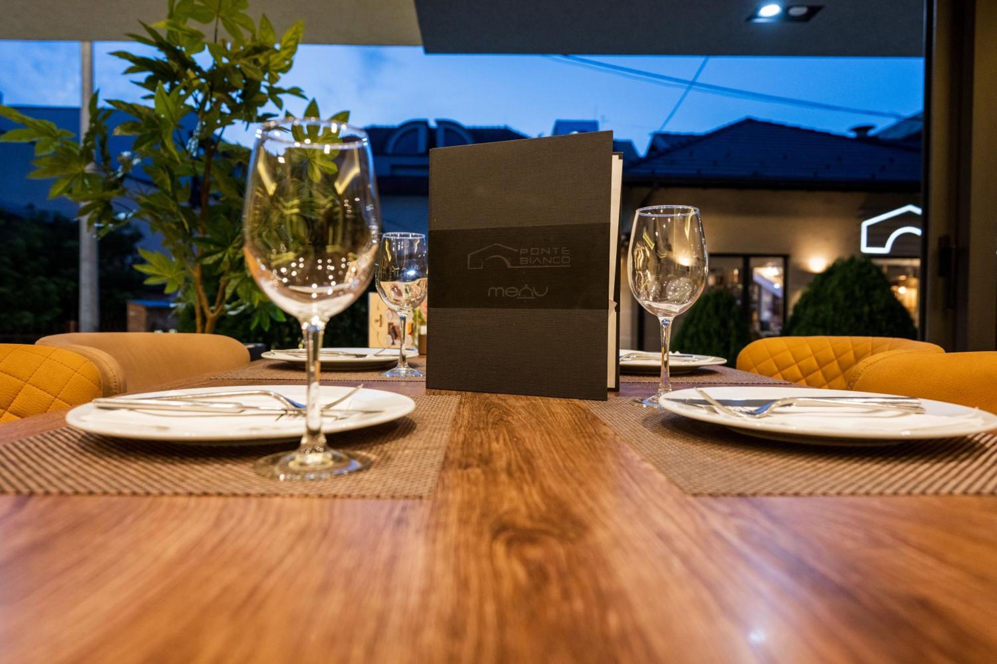 Hotel & Restaurant Ponte Bianco Βράνιε Εξωτερικό φωτογραφία